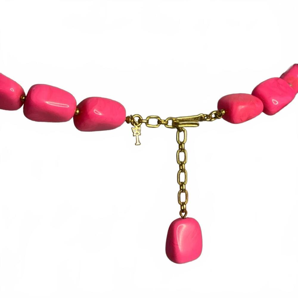 60's Vintage Crown TRIFARI Magenta Chicklet Beaded Necklace RARE - Picture 4 of 5